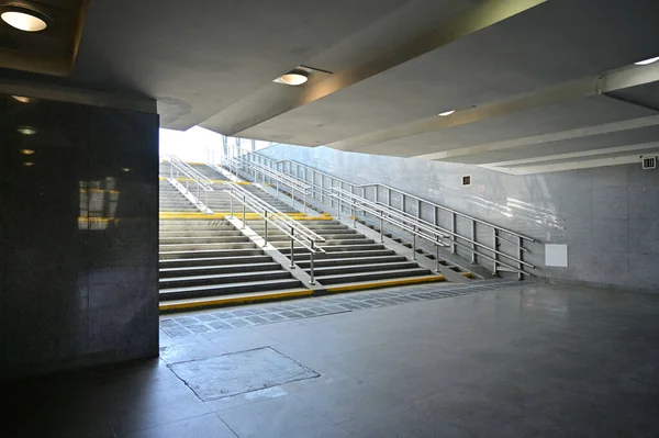 Minsk Weißrussland Mai 2020 Foto Der Treppe Zum Unterirdischen Fußgängerüberweg — Stockfoto