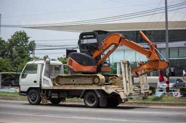 Chiang Mai, Tayland - 10 Mayıs 2018: Özel Mitsubishi Canter beko kamyonla. Fotoğrafa yol no.1001 8 km şehir merkezine, Tayland.