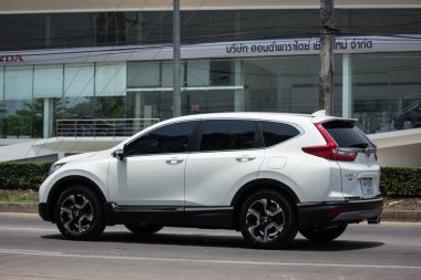 Chiang Mai, Tayland - 10 Mayıs 2018: Özel araba Honda Crv şehir Suv araba. Yol no.1001 Chiangmai şehir merkezine 8 km.