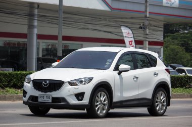 Chiang Mai, Tayland - 10 Mayıs 2018: Özel otomobil, Mazda Cx-5, cx5. Yol no.1001, Chiangmai iş alanı 8 km.