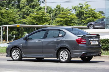 Chiang Mai, Tayland - 18 Mayıs 2018: Özel Honda City kompakt araç. Japon üretici Honda tarafından üretilen. Fotoğrafa yol no.121 8 km şehir merkezine Chiangmai, Tayland.