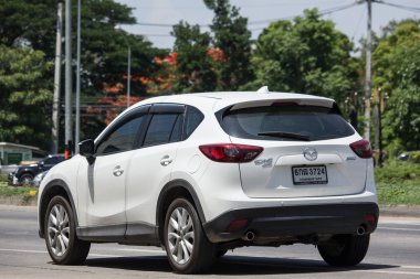 Chiang Mai, Tayland - 18 Mayıs 2018: Özel otomobil, Mazda Cx-5, cx5. Yol no.1001, Chiangmai iş alanı 8 km.