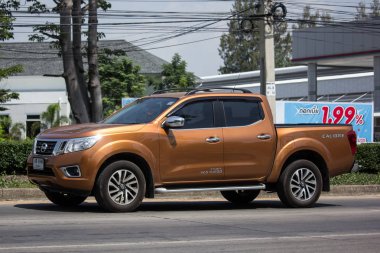 Chiang Mai, Tayland - 21 Mayıs 2018: Özel pikap araba, Nissan Navara. Yol no.1001, Chiangmai iş alanı 8 km.