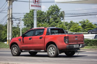 Chiang Mai, Tayland - 21 Mayıs 2018: Özel pikap araba, Ford Ranger. Yol no.1001, Chiangmai şehir merkezine 8 km.