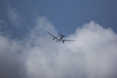 Chiang Mai, Tayland - 1 Haziran 2018: Boeing 777-200 Hs-Tjt Tg105 Tay hava yolu ile. Bangkok Suvarnabhumi Tayland'a Chiangmai Havaalanı'ndan çıkar.