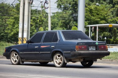Chiang Mai, Tayland - 21 Mayıs 2018: Özel Old araba, Toyota Corona. Yol no.1001, Chiangmai iş alanı 8 km.