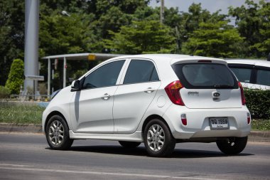 Chiang Mai, Tayland - 21 Mayıs 2018: Özel araba, Kia Picanto K1, Kore ürün. Fotoğrafa yol no.121 8 km şehir merkezine Chiangmai, Tayland.