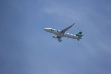 Chiang Mai, Tayland - 6 Haziran 2018: B-1662 Airbus A320-200 bahar hava yolları. Shianghai için Chiangmai çıkar.