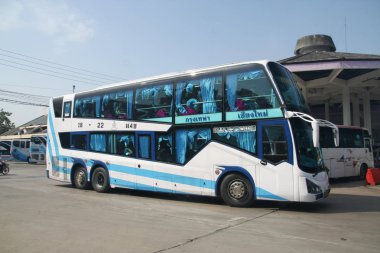 Chiang Mai, Tayland - Ekim 15 2011: Sombattour otobüs şirketi. Fotoğraf Chiangmai otobüs istasyonu, Tayland.