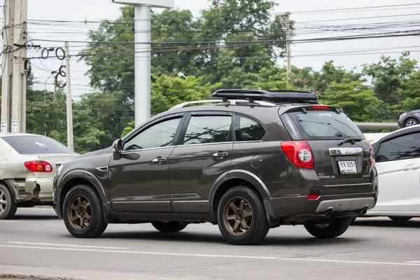 Chiang Mai, Tayland - 17 Haziran 2018: Özel Suv araba, Chevrolet captiva. Fotoğrafa yol no.121 8 km şehir merkezine Chiangmai, Tayland.