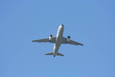Chiang Mai, Tayland - 29 Aralık 2008: Hs-Tyr Airbus A319-100 kraliyet Tayland Hava Kuvvetleri. Chiangmai Havaalanı'ndan çıkar.