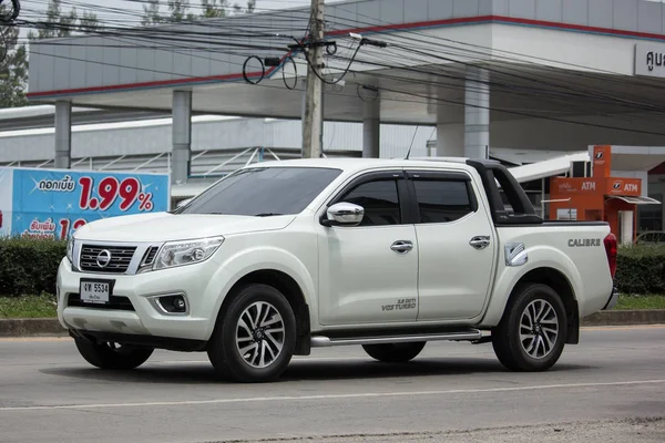 Chiang Mai, Tayland - 18 Haziran 2018: Özel pikap araba, Nissan Navara. Yol no.1001, Chiangmai iş alanı 8 km.