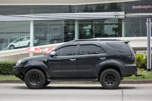 チェンマイ 2018 プライベート トヨタ Fortuner Suv 道路形 1001 号車チェンマイ市内から — ストック写真