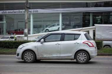 Chiang Mai, Tayland - 19 Haziran 2018: Özel Eko kent araba Suzuki Swift. Fotoğrafa yol no.121 8 km şehir merkezine Chiangmai, Tayland.
