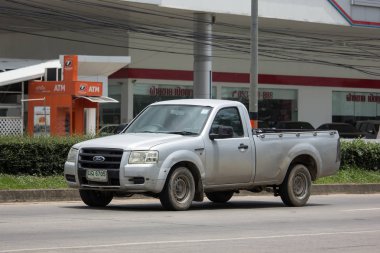 Chiang Mai, Tayland - 19 Haziran 2018: Özel pikap araba, Ford Ranger. Yol no.1001, Chiangmai şehir merkezine 8 km.