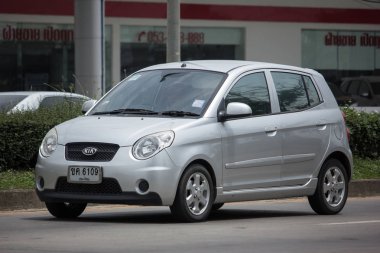 Chiang Mai, Tayland - 19 Haziran 2018: Özel araba, Kia Picanto K1, Kore ürün. Fotoğrafa yol no.121 8 km şehir merkezine Chiangmai, Tayland.