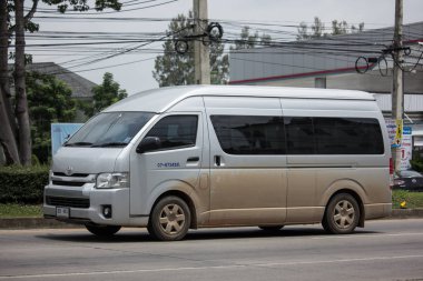Chiangmai, Tayland - 19 Haziran 2018: Özel Toyota banliyö van. Yol no.121 şehir merkezine Chiangmai Tayland hakkında 8 km, fotoğraf.