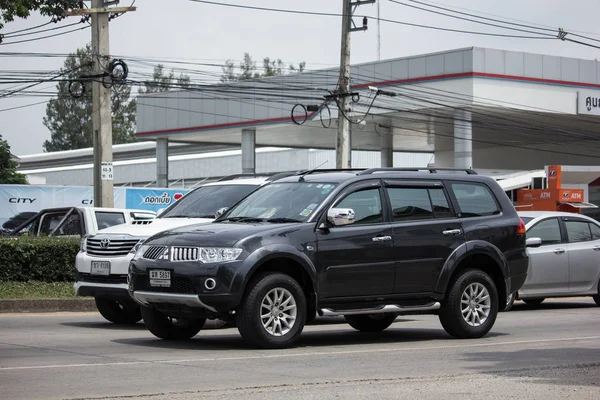 2018年6月19日 私人三菱帕杰罗 Suv 车清迈路1001号8公里 — 图库照片