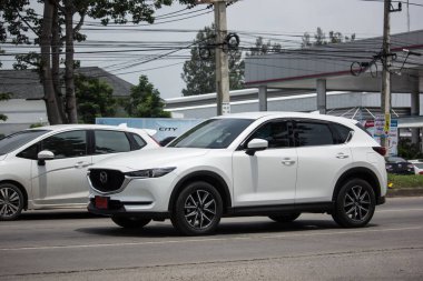 Chiangmai, Tayland - 19 Haziran 2018: Özel otomobil, Mazda Cx-5, cx5. Yol no.1001, Chiangmai iş alanı 8 km.