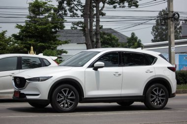 Chiangmai, Tayland - 19 Haziran 2018: Özel otomobil, Mazda Cx-5, cx5. Yol no.1001, Chiangmai iş alanı 8 km.