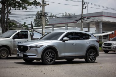 Chiangmai, Tayland - 19 Haziran 2018: Özel otomobil, Mazda Cx-5, cx5. Yol no.1001, Chiangmai iş alanı 8 km.