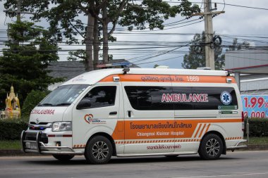 Chiangmai, Tayland - 21 Haziran 2018: Ambulans Van Chiangmai Klaimor Hastanesi. Yol no.1001, Chiangmai şehir merkezine 8 km.