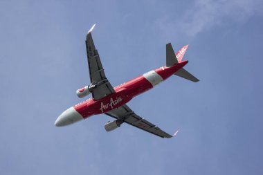 Chiangmai, Tayland - 6 Temmuz 2018: Hs-Bbu Airbus A320-200 Tay Airasia. Krabi için Chiangmai Havaalanı'ndan çıkar.