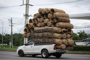 Chiangmai, Tayland - 21 Haziran 2018: Özel Toyota Hilux Vigo kamyonet. Yol no.1001 Chiangmai şehir merkezine 8 km.