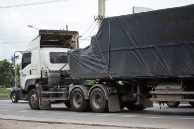 Chiangmai, Tayland - 21 Haziran 2018: Konteyner kamyon Smk lojistik taşımacılık şirketi. Fotoğrafa yol no.121 8 km şehir merkezine Chiangmai, Tayland.