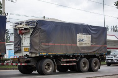 Chiangmai, Tayland - 21 Haziran 2018: Konteyner kamyon Smk lojistik taşımacılık şirketi. Fotoğrafa yol no.121 8 km şehir merkezine Chiangmai, Tayland.