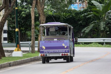Chiangmai, Tayland - 10 Temmuz 2018: Chiangmai Üniversitesi Elektrik çekim araba. Üniversite alanı içinde Chiangmai Üniversitesi öğrencilerine hizmet.
