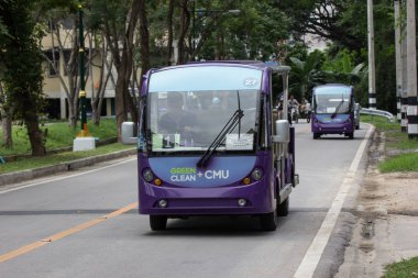 Chiangmai, Tayland - 10 Temmuz 2018: Chiangmai Üniversitesi Elektrik çekim araba. Üniversite alanı içinde Chiangmai Üniversitesi öğrencilerine hizmet.