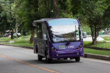 Chiangmai, Tayland - 10 Temmuz 2018: Chiangmai Üniversitesi Elektrik çekim araba. Üniversite alanı içinde Chiangmai Üniversitesi öğrencilerine hizmet.
