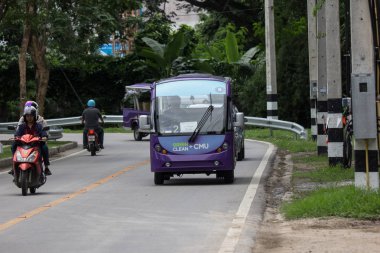 Chiangmai, Tayland - 10 Temmuz 2018: Chiangmai Üniversitesi Elektrik çekim araba. Üniversite alanı içinde Chiangmai Üniversitesi öğrencilerine hizmet.