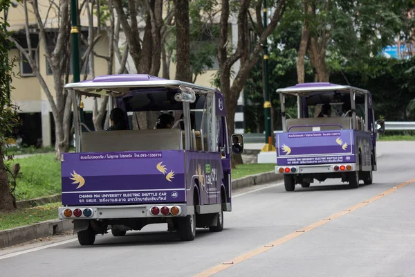 Chiangmai, Tayland - 10 Temmuz 2018: Chiangmai Üniversitesi Elektrik çekim araba. Üniversite alanı içinde Chiangmai Üniversitesi öğrencilerine hizmet.