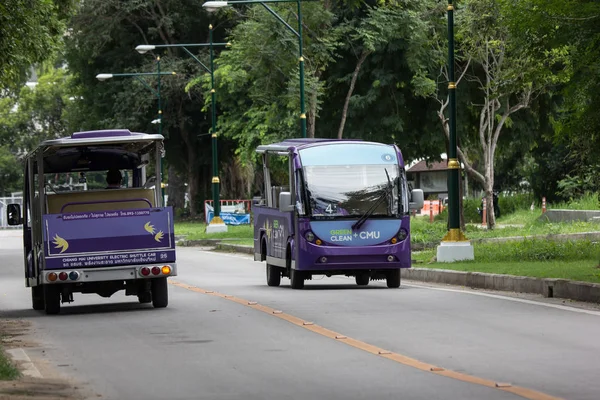 Chiangmai, Tayland - 10 Temmuz 2018: Chiangmai Üniversitesi Elektrik çekim araba. Üniversite alanı içinde Chiangmai Üniversitesi öğrencilerine hizmet.