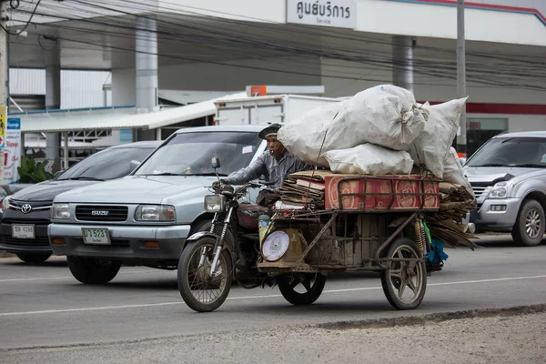 Chiangmai, Tayland - 21 Haziran 2018: Eski özel büyük motor Honda motosiklet. Fotoğrafa yol no.121 8 km şehir merkezine Chiangmai, Tayland.