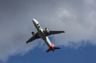 Chiangmai, Tayland - 6 Temmuz 2018: Hs-Abj Airbus A320-200 Tay Airasia. Bangkok'a Chiangmai Havaalanı'ndan çıkar.