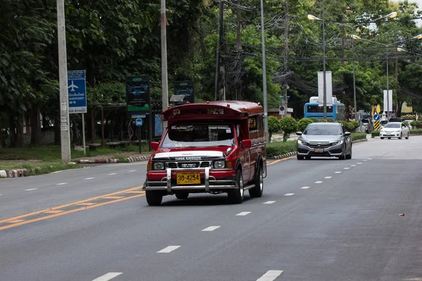 Chiangmai Tailandia Julio 2018 Taxi Rojo Camino Templo Doi Suthep — Foto de Stock