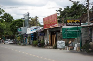 Chiangmai, Tayland - 13 Temmuz 2018: Kam Tieng ağaç Pazar. Büyük ağaç Market Chiangmai City.