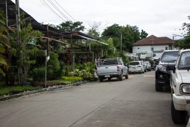 Chiangmai, Tayland - 13 Temmuz 2018: Kam Tieng ağaç Pazar. Büyük ağaç Market Chiangmai City.