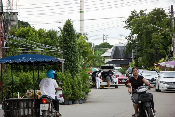 Chiangmai, Tayland - 13 Temmuz 2018: Kam Tieng ağaç Pazar. Büyük ağaç Market Chiangmai City.