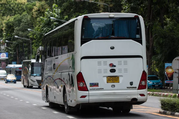 Chiangmai, Tayland - 10 Temmuz 2018: DOI Sutep tapınak için otobüs seyahat. Fotoğraf Road DOI Sutep Tapınağı.