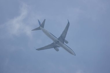 Chiangmai, Tayland - 13 Temmuz 2018: B-1413 Boeing 737-800 Çin Güney havayolu şirketi. Nanning için Chiangmai Havaalanı'ndan çıkar.