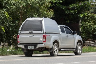 Chiangmai, Tayland - 28 Haziran 2018: Özel Isuzu Dmax kamyonet. Yol no.1001 Chiangmai şehir merkezine 8 km.