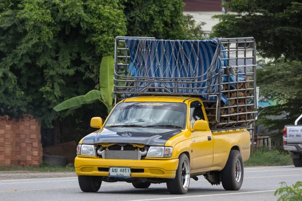Chiangmai Tailandia Junio 2018 Camioneta Toyota Hilux Tiger Pickup Carretera — Foto de Stock
