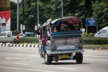 Chiangmai, Tayland - 13 Temmuz 2018: Tuk tuk taksi chiangmai hizmet şehir ve civarında. Yol no.121 şehir merkezine Chiangmai Tayland hakkında 8 km, fotoğraf.