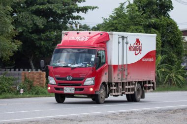 Chiangmai, Tayland - 13 Temmuz 2018: Hızlı teslimat kamyonu, Başkan ekmek Kamu Limited şirketi (çiftlik ürün). Fotoğrafa yol no.1001 8 km şehir merkezine Chiangmai, Tayland.