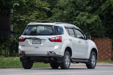 Chiangmai, Tayland - 13 Temmuz 2018: Özel Suv araba Isuzu Mu Mu-x. Yol no.1001 Chiangmai iş alanı 8 km.