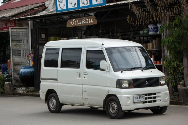 Chiangmai Tailândia Julho 2018 Private Mitsubishi Minicab Van Car Estrada — Fotografia de Stock